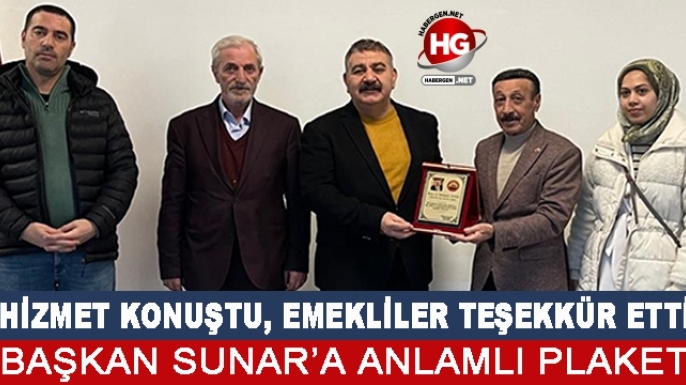 BAŞKAN SUNAR'A ANLAMLI PLAKET